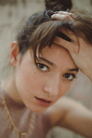 Andrea Tivadar 613x918