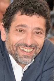 Kamel Abdeli as Médecin Rocher