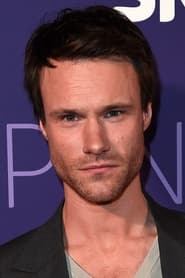 Hugh Skinner is Erik