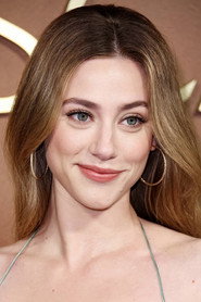 Lili Reinhart — Fotoğraf 20