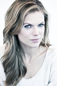 Tamara Brinkman as Shayra