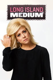 Long Island Medium постер