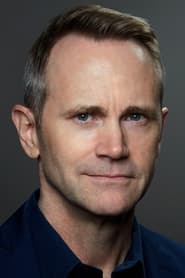 Lee Tergesen as Lee Crocker