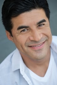 Gerardo Davila as Zachary Hernandez