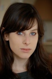 Sasha Spielberg as Sarah Woodward