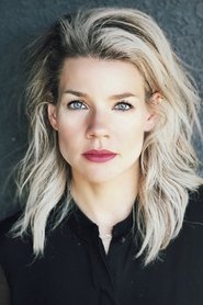 Elizabeth Chomko as Amber Jones