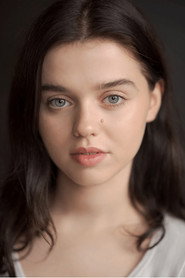 Holly Demaine photo 2