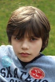 Milo Mazé as Alex, fils de Marco