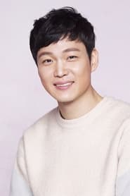 Profile picture of Heo Jung-do who plays Kang Joon-sang