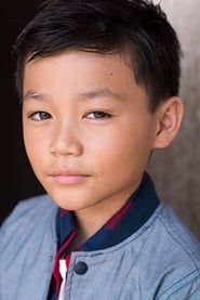 Izaac Wang as Hugo