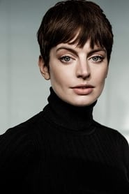 Annie Hägg as Nina Kurylenko