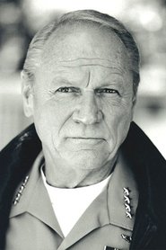 Conrad Bachmann as Henry Chalfont