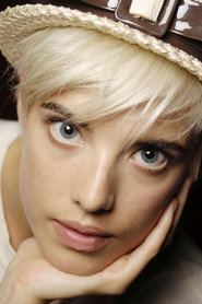 Agyness Deyn 2000x3000