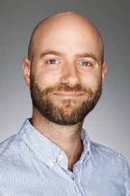 Dan Romer headshot