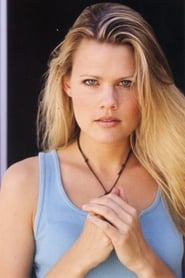 Sofia Karstens as Katie Karr