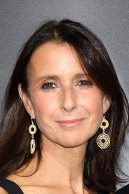 Emma Jacobs is Susan Moore