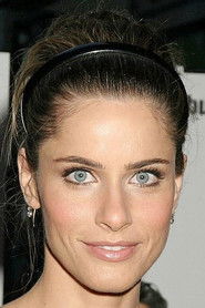 Amanda Peet photo