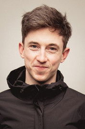 Portrait de Jake Lambert