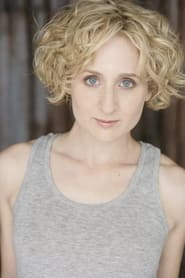 Keri Setaro as Shelly Leevak