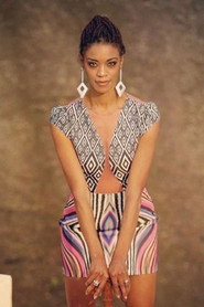 Viviane Porto 363x545