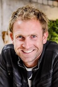 Tom de Groot is Dirk van Delden