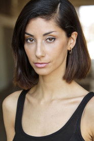 Kika Magalhães as Gina