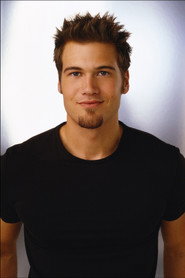 Nick Zano 2000x3000
