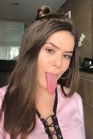 Maisa Silva is Valéria Ferreira