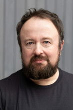 Justin Skelton as Pet Show Assistant