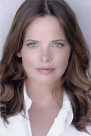 Caitlin Mowrey as Kelli