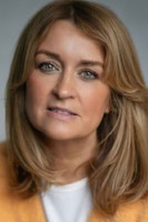 Lisa Whiteside as Jackie Carr