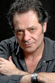 Santiago Meléndez as Hipólito