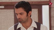 Arnav Confronts Khushi
