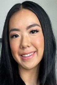 Photo de Mina Tran, qui joue  dans Co-Ed Threesomes 3