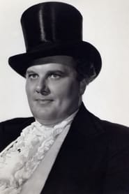 Rex Evans as Fat Man in Elevator (uncredited)