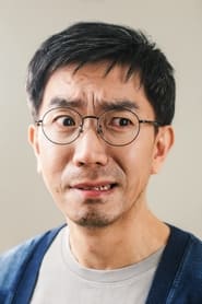 Lee Hwa-ryong as Director of KCDC