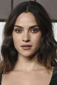 Adria Arjona — Fotoğraf 28