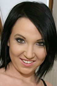 Photo de Chanel, qui joue  dans Triple Bi