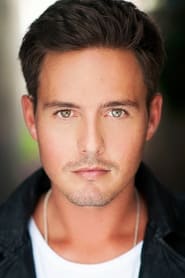 Jason Smith as Robbie Hunter