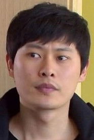 Dong Yoon-Seok as Sound technician