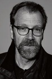 George Saunders headshot