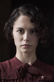 Diana Pozharskaya as Veronika