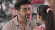 Armaan reasons with Maira