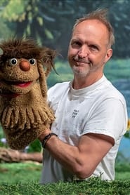 Martin Paas as Ernie