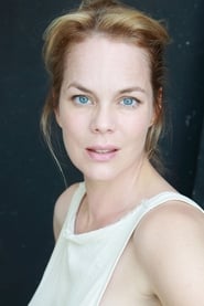 Angela Sandritter as Claudia Weber