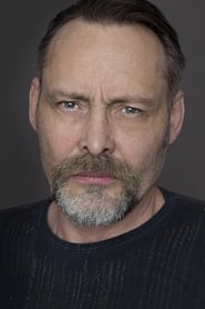 Ralf Beck as Kaptenen