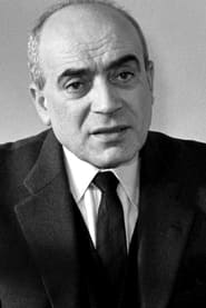 Ennio Balbo as Brother of Mohamed (segment "L'uomo dei 5 palloni")