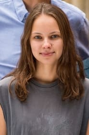 Barbara Prakopenka as Tatjana Nikiforowa