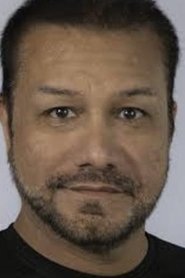 Amir Valinia headshot