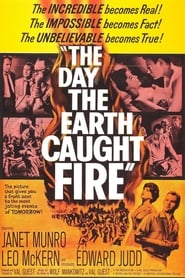 The Day the Earth Caught Fire постер